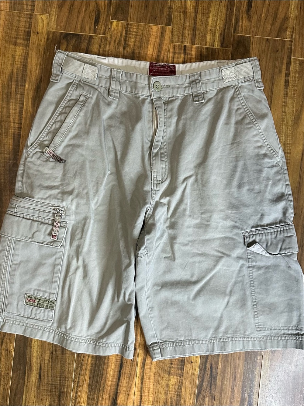 Baggy Men's Light Gray Cargo Shorts - Unbranded